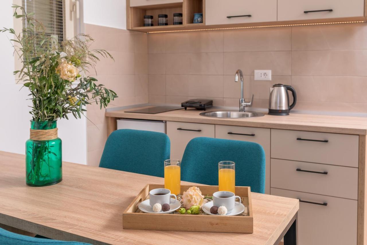 Apartments Bonazza Petrovac Екстер'єр фото