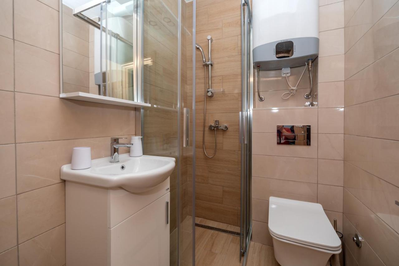 Apartments Bonazza Petrovac Екстер'єр фото