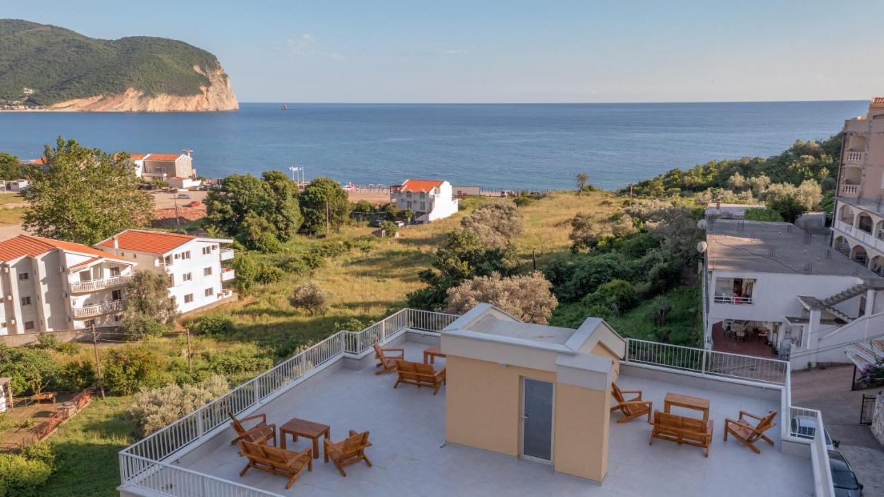 Apartments Bonazza Petrovac Екстер'єр фото