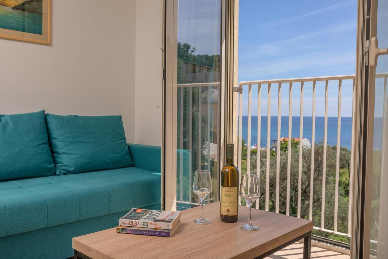 Apartments Bonazza Petrovac Екстер'єр фото