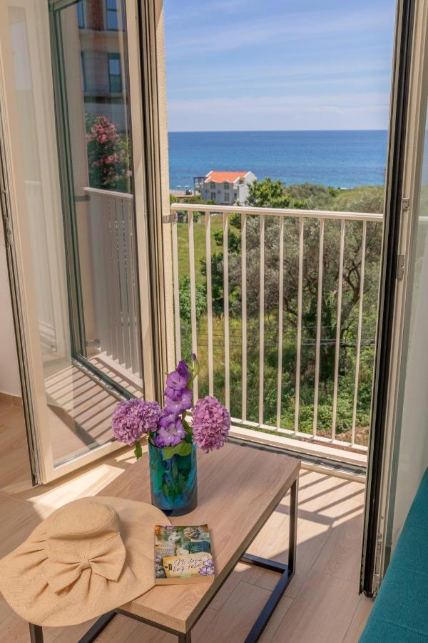 Apartments Bonazza Petrovac Екстер'єр фото
