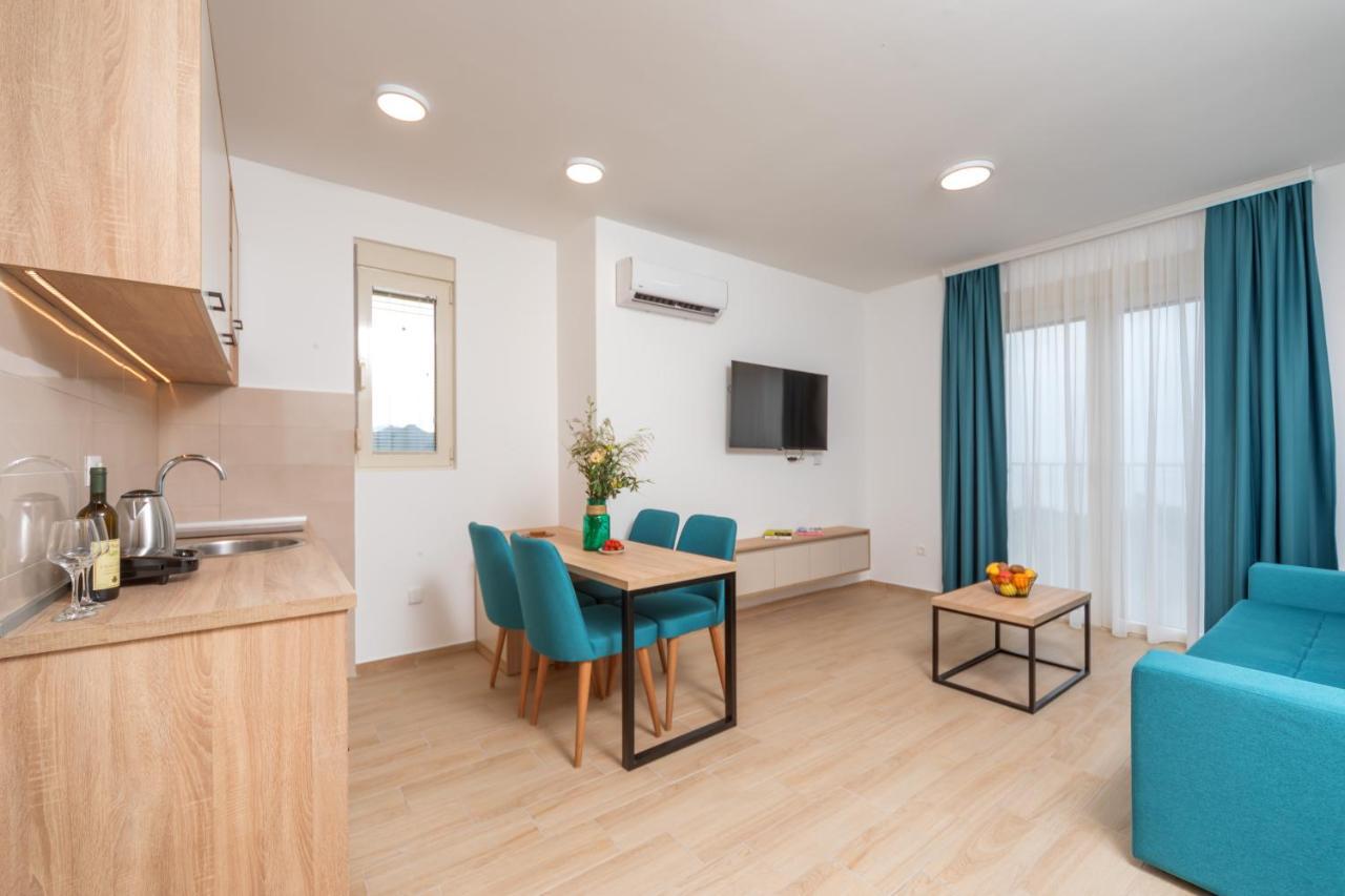 Apartments Bonazza Petrovac Екстер'єр фото
