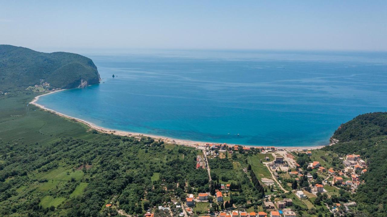 Apartments Bonazza Petrovac Екстер'єр фото