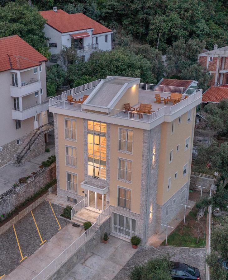 Apartments Bonazza Petrovac Екстер'єр фото