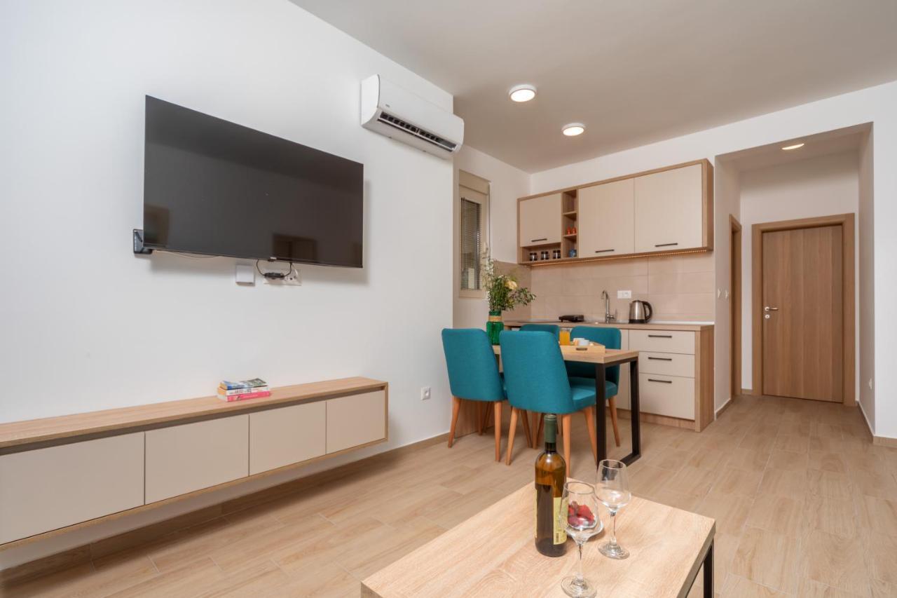 Apartments Bonazza Petrovac Екстер'єр фото